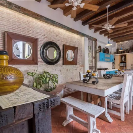 Casa Amor, Old Town 4 Bdr Villa